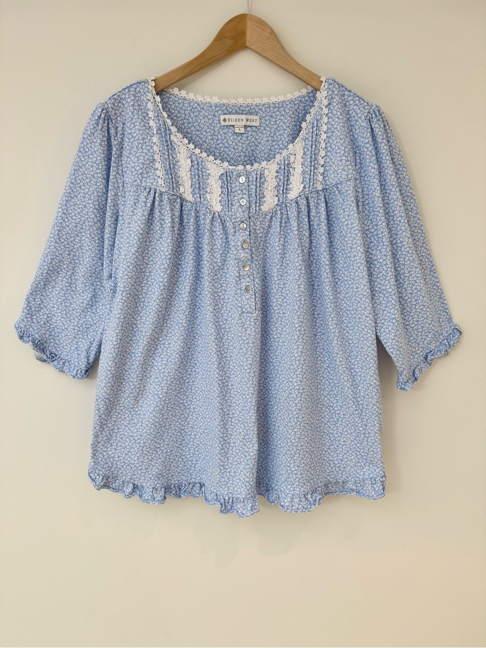 Eileen West Pale Blue Ditsy Floral Lace-Trim Cotton Peasant Top, Size L